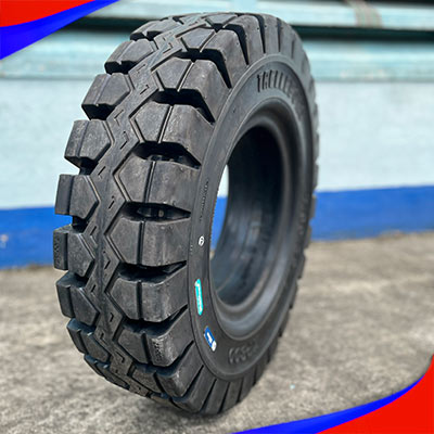 LỐP XE NÂNG 700-12: BÁNH TRƯỚC XE NÂNG 2.5 TẤN