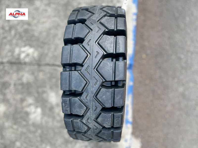 Lốp xe nâng 18x7-8 giá tốt