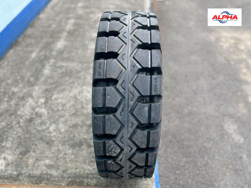 Lốp xe nâng 300-15