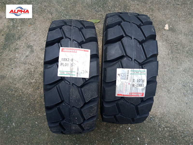 Lốp xe nâng Bridgestone 18x7-8