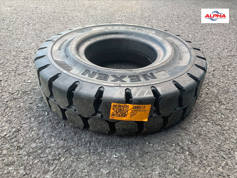 Lốp xe nâng 500-8 dùng làm bánh sau xe nâng 1.5 tấn