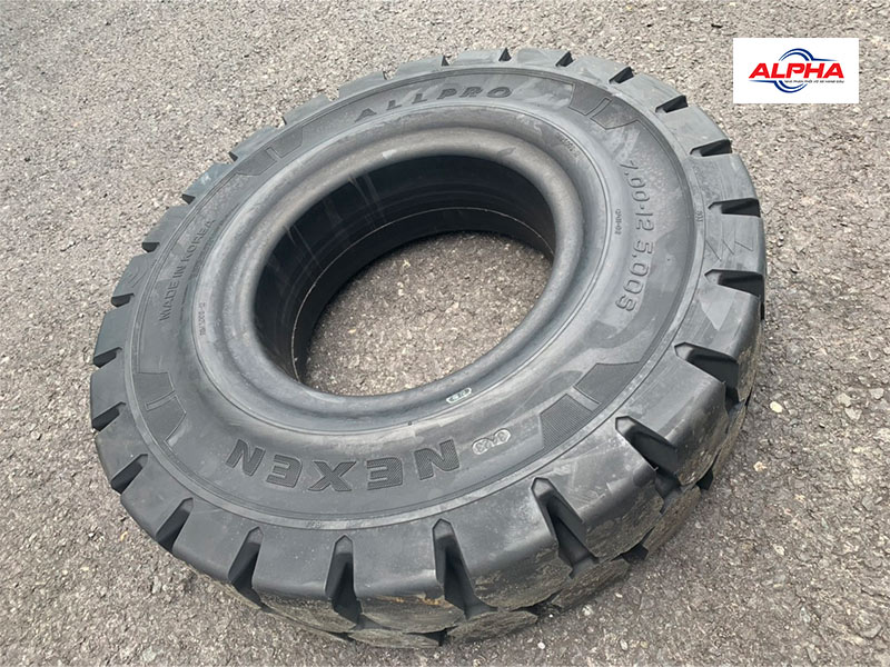 Lốp xe nâng 700-12
