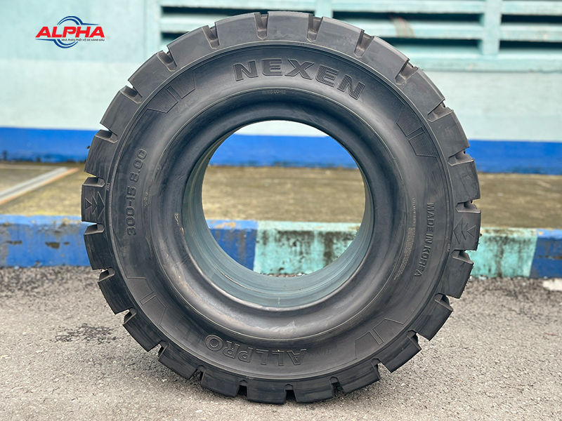 Lốp đặc xe nâng