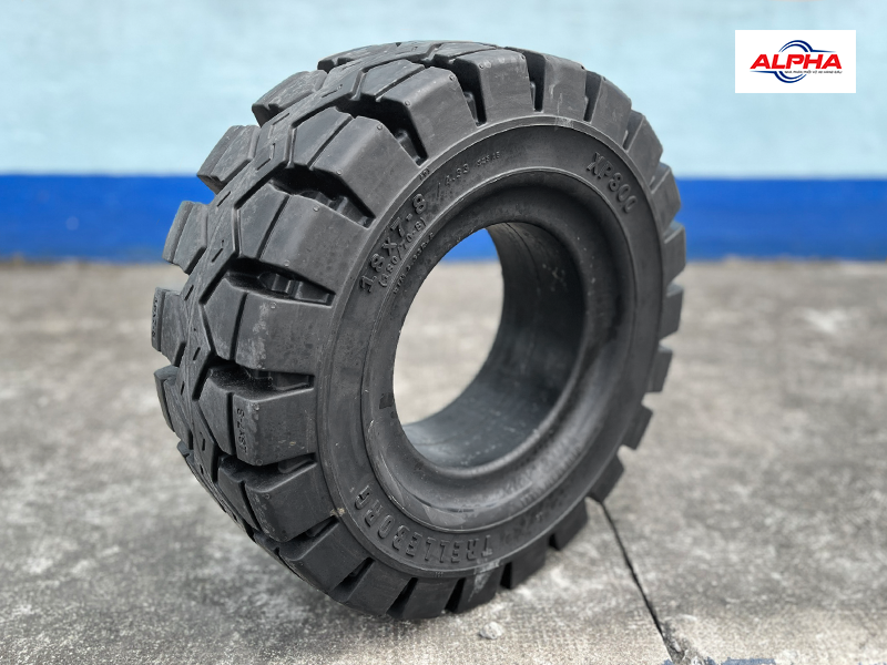 Lốp xe nâng Trelleborg 18x7-8 XP800 