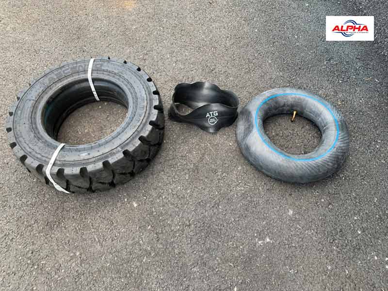 Vỏ hơi xe nâng Komatsu