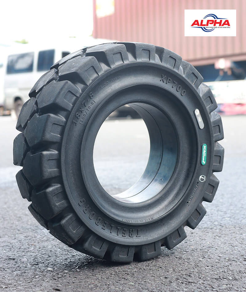 Vỏ xe nâng Trelleborg 18x7-8 có cấu tạo bền bỉ, giúp tăng hiệu suất vận hành
