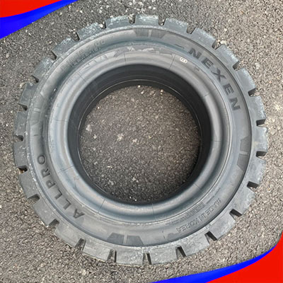 LỐP XE NÂNG 815-15 DÀNH CHO XE NÂNG DẦU 3.3 TẤN