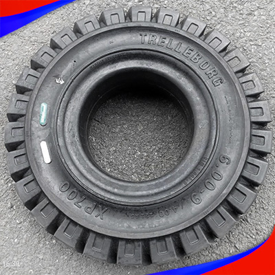 PHÂN BIỆT CÁC LOẠI VỎ XE NÂNG VÀ THÔNG SỐ CHO NGƯỜI MỚI